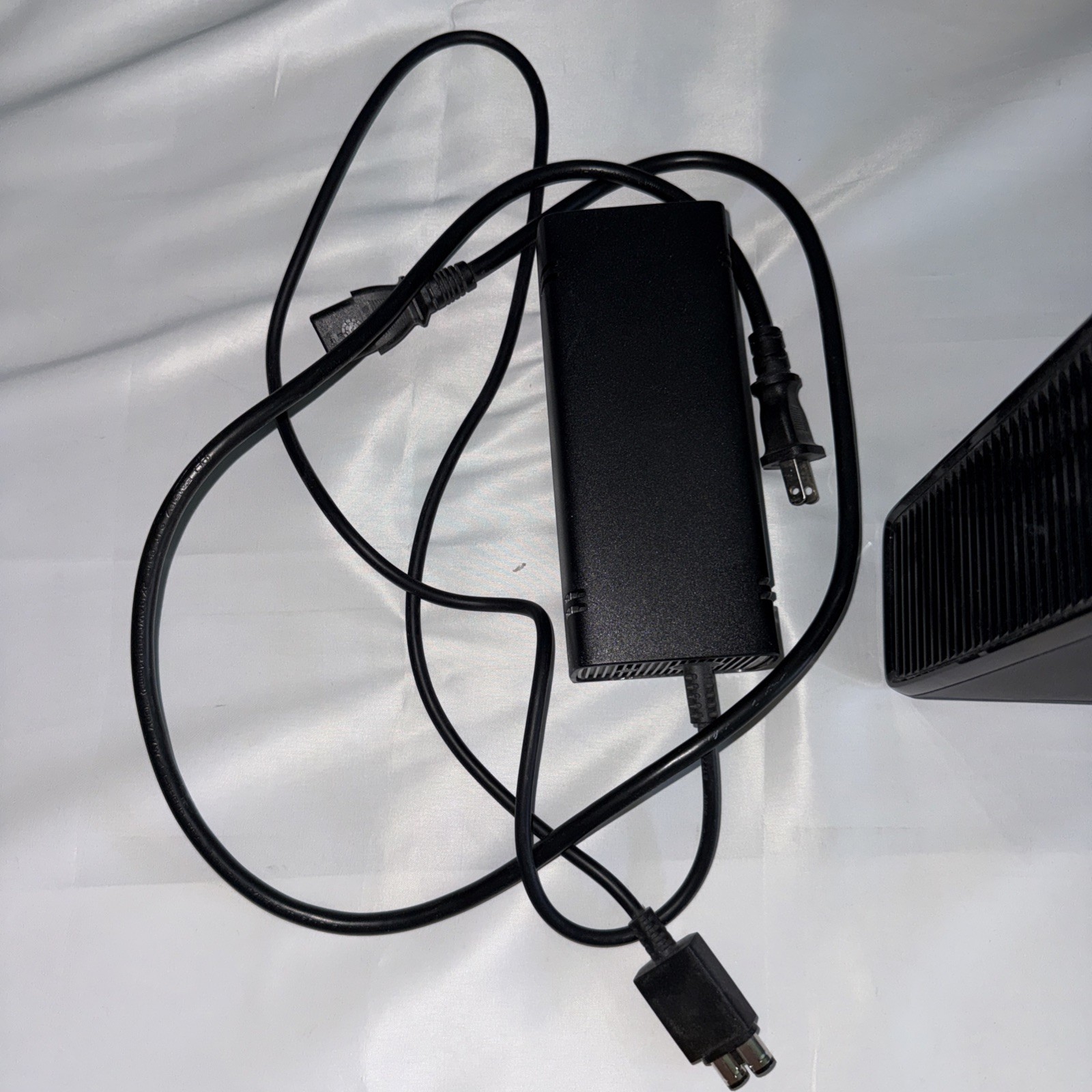 Microsoft Xbox 360 S 4GB Console – Black (1439) With Power Cable