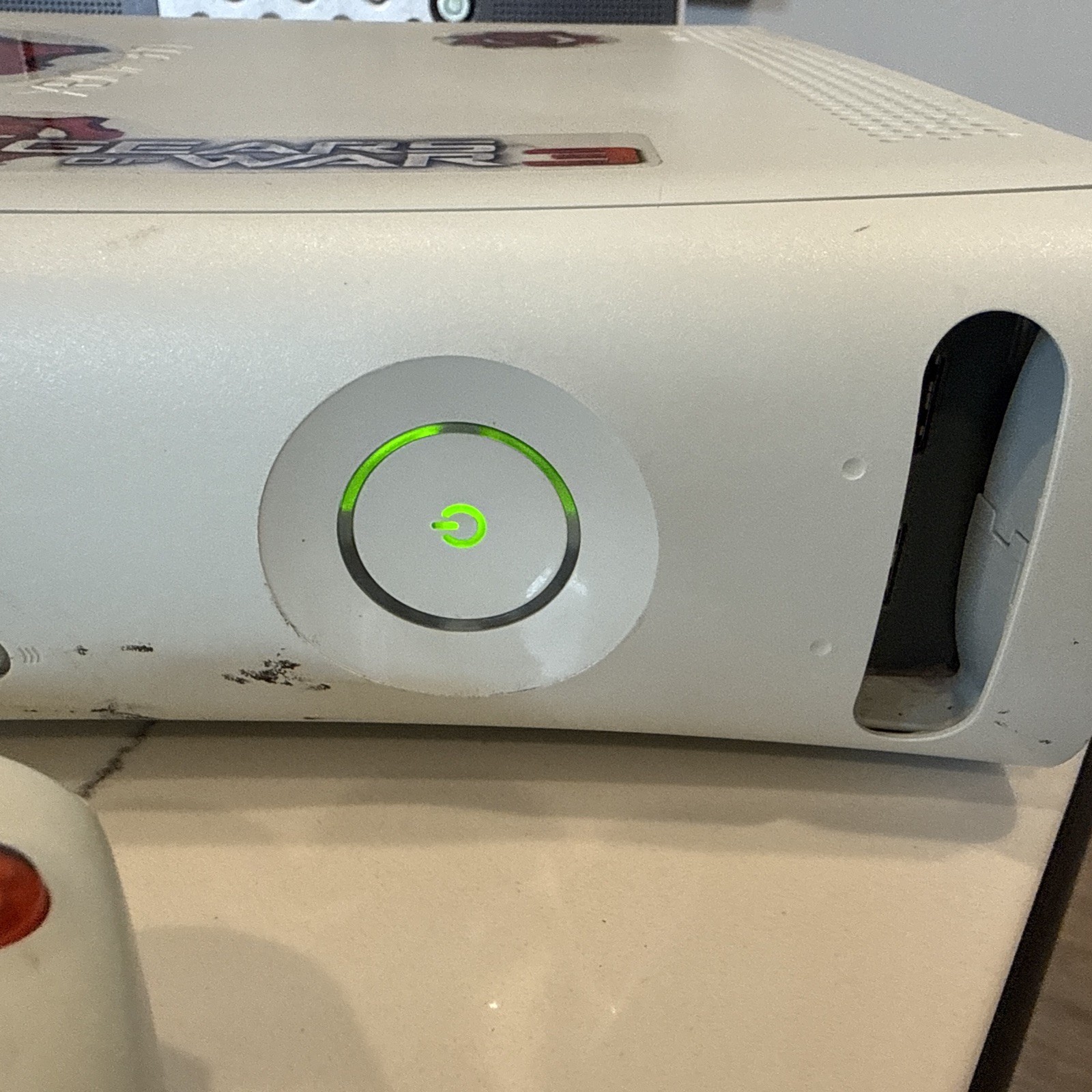 Microsoft Xbox 360 Pro Console-White-TESTED Parts Due to age & Cleaning. Read!!