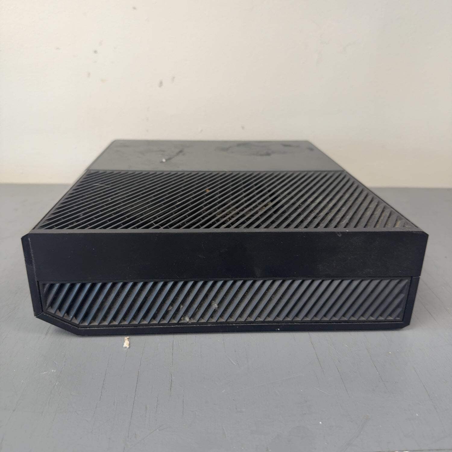 Microsoft Xbox One 500GB Console Gaming System Only Black 1540