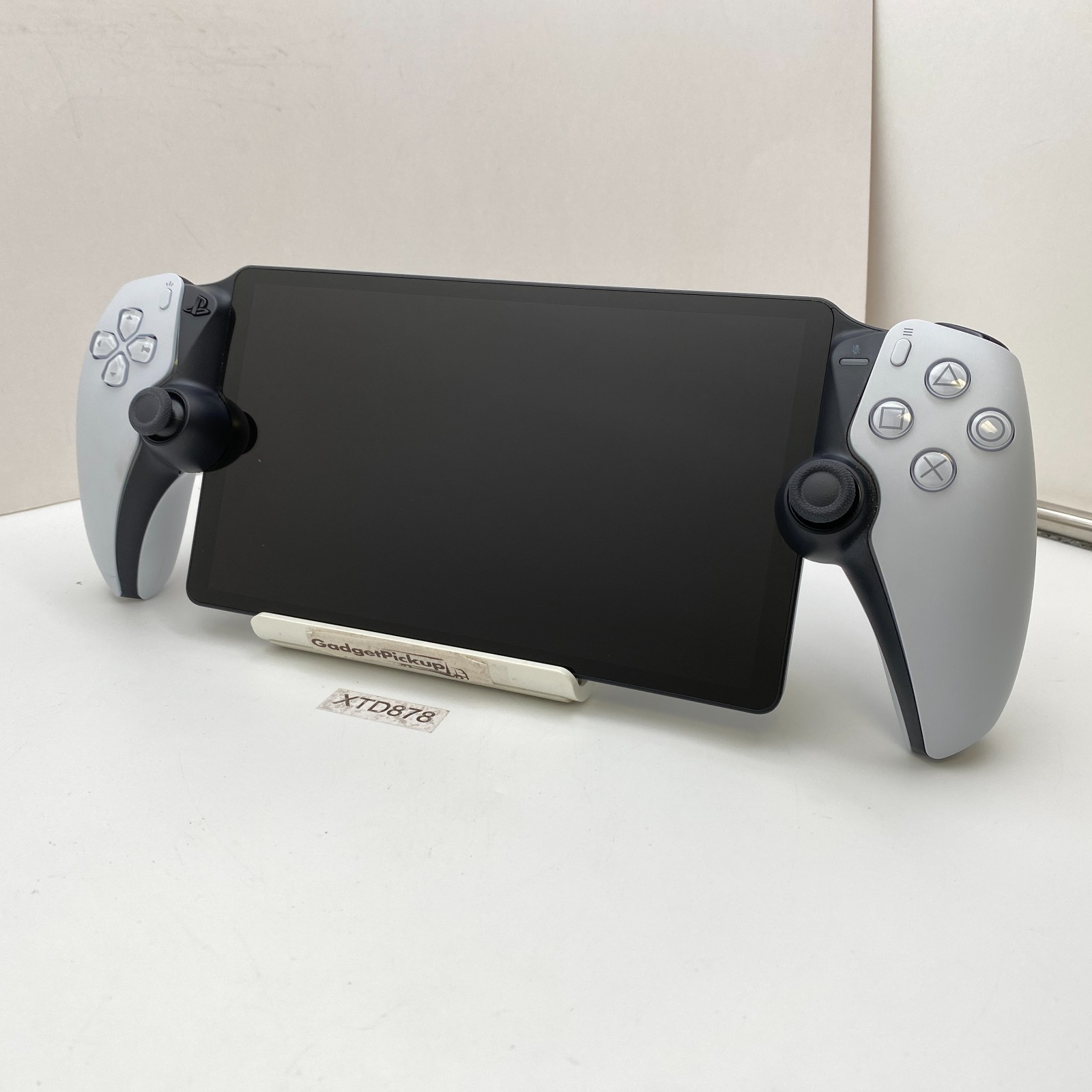 Sony PlayStation Portal Remote Player for PS5 console – White – Open Box