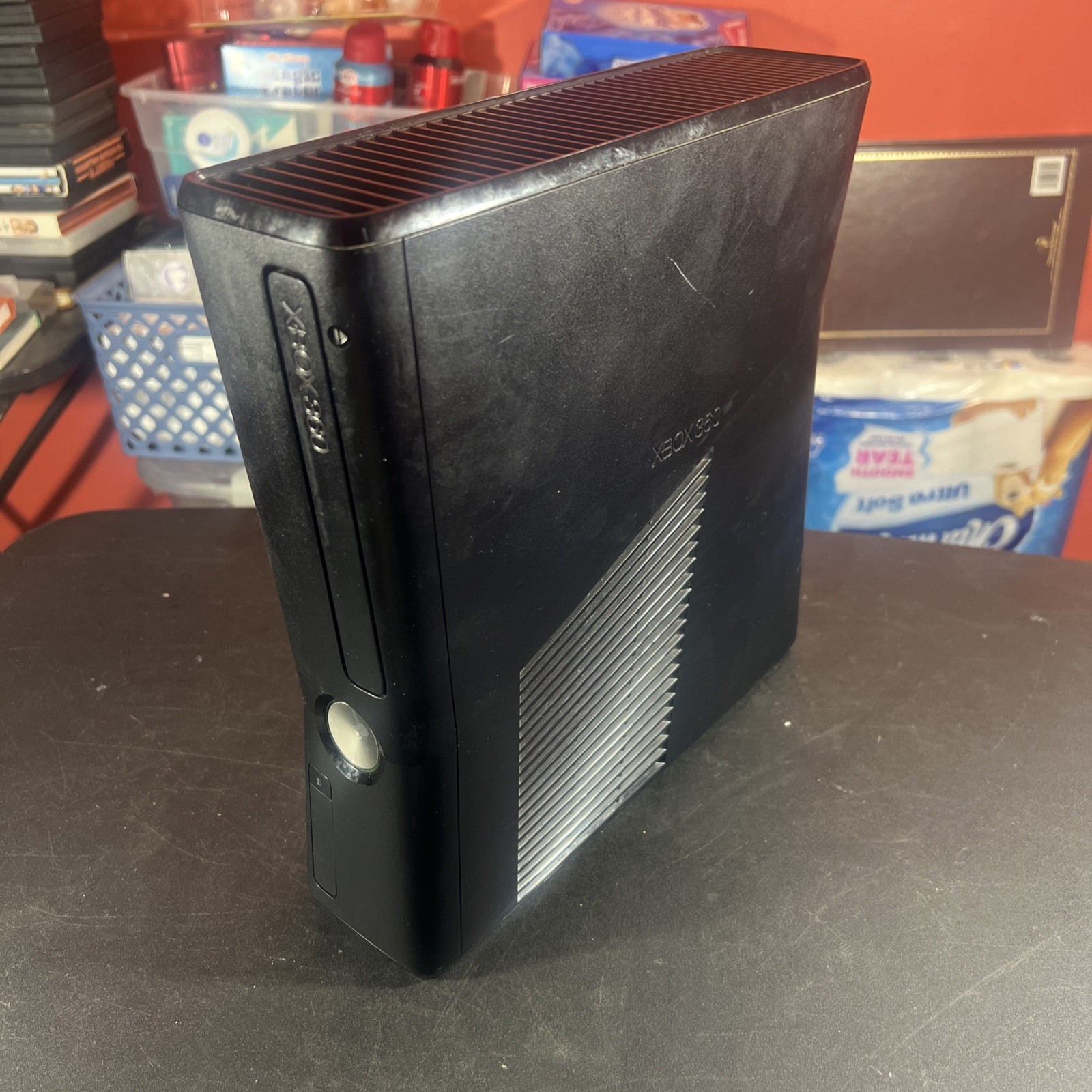 Xbox 360 S Slim 1439 320GB Bundle with Controllers Kinect And Cables