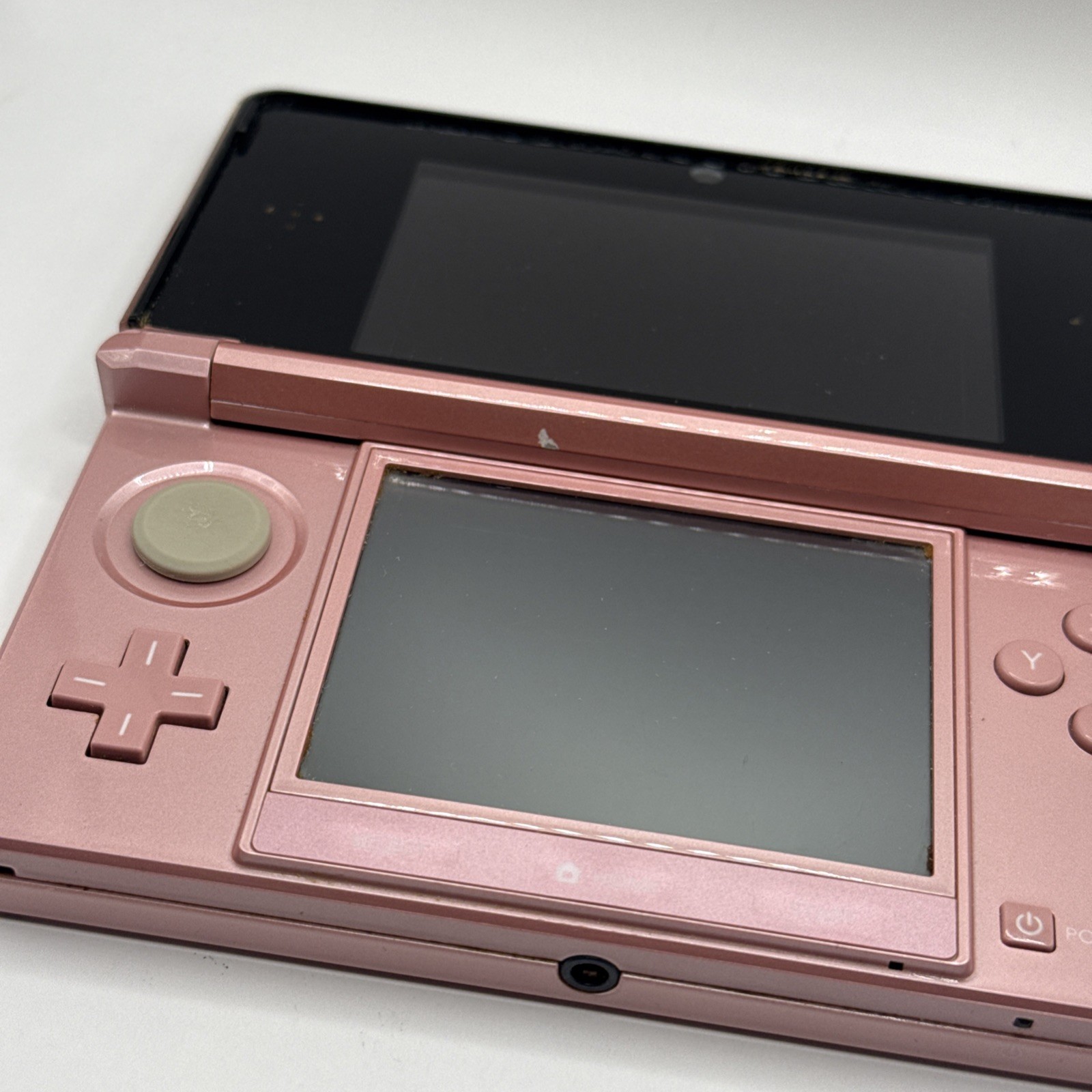 Nintendo 3DS Console (Pearl pink Edition) W/ 2GB SD Card and Case – TESTED