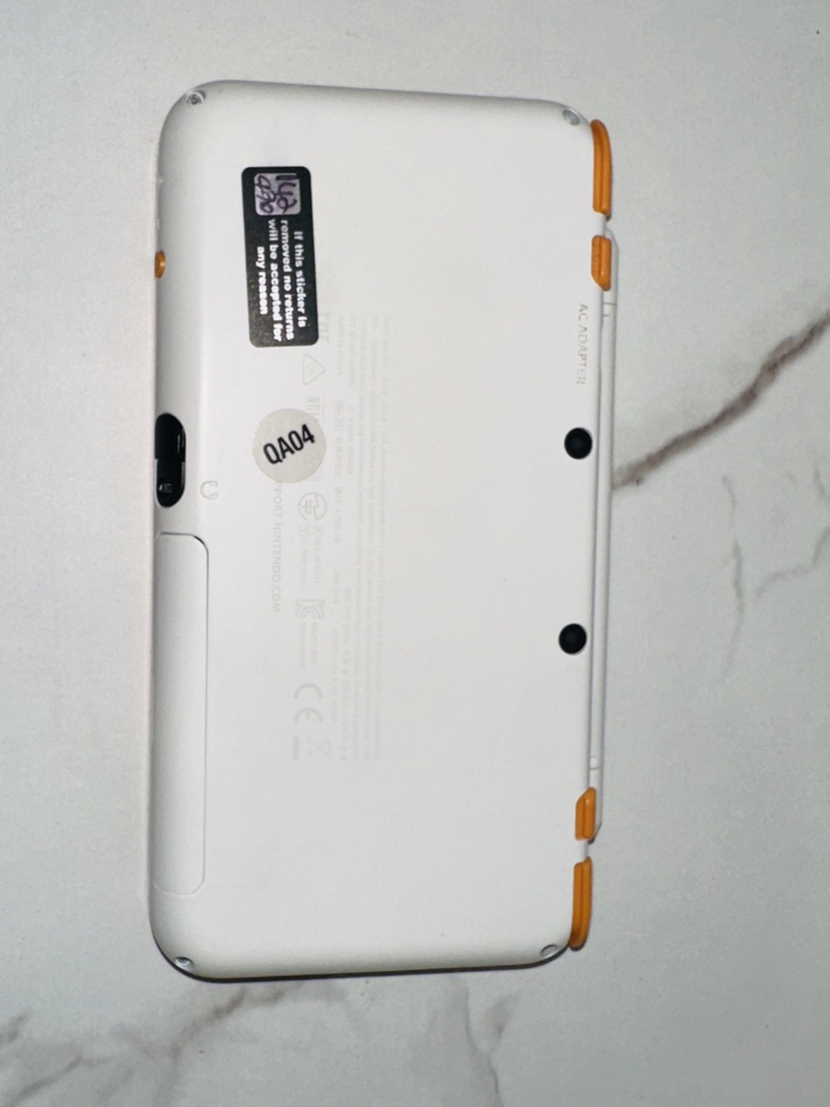 Nintendo New 2DS XL White Orange w/ 5 Games 32GB SD Charger Case Stylus Tested