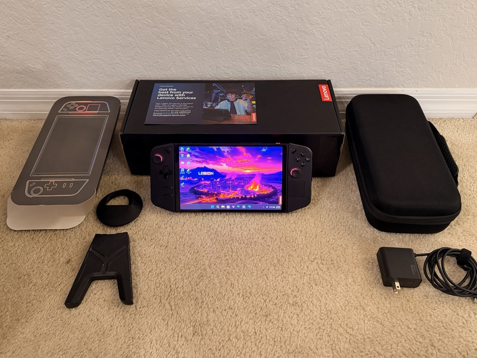 Lenovo Legion Go AMD Ryzen Z1 Extreme 16GB / 2TB w/ Case/Charger/Box – MINT