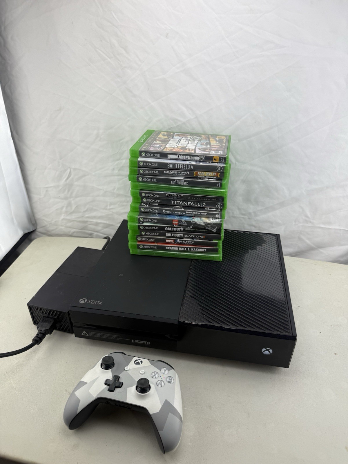 Xbox One Gaming Console Bundle With 14 Games & Power Supply Works Good !!!