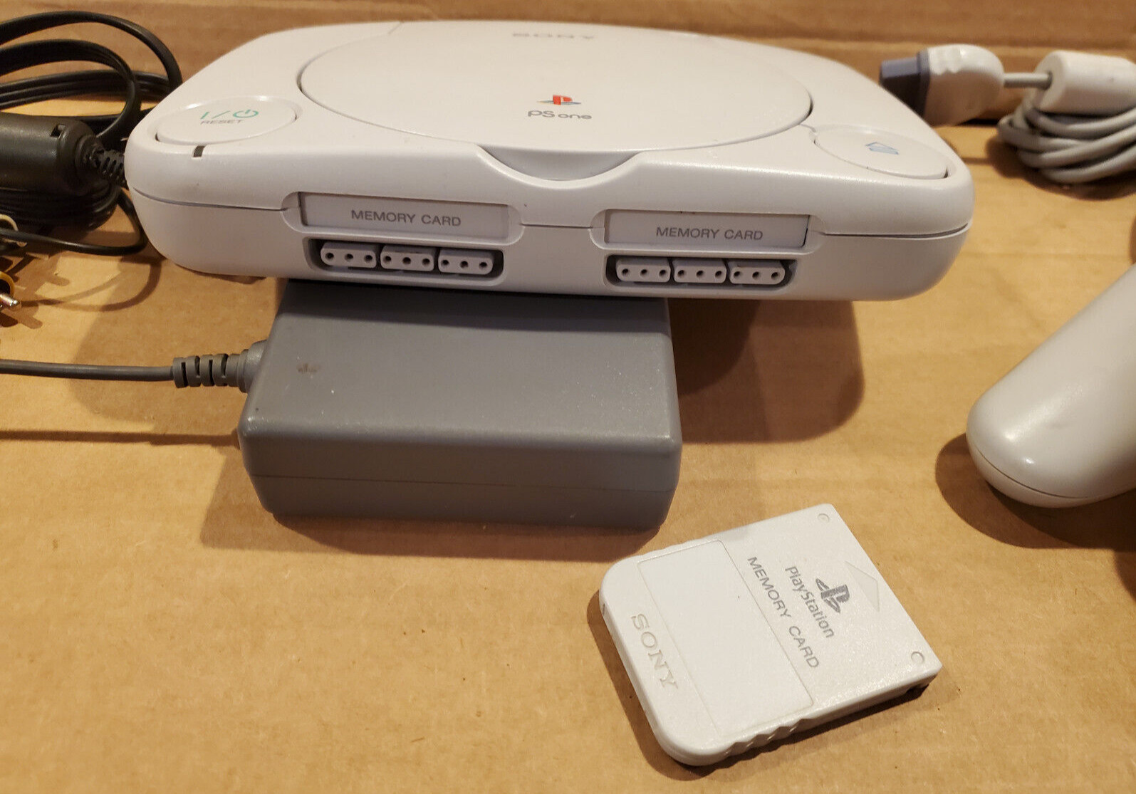 Sony PlayStation 1 PSOne SCPH-101 Console, W/ 1 Controller, Memory Card, & Game