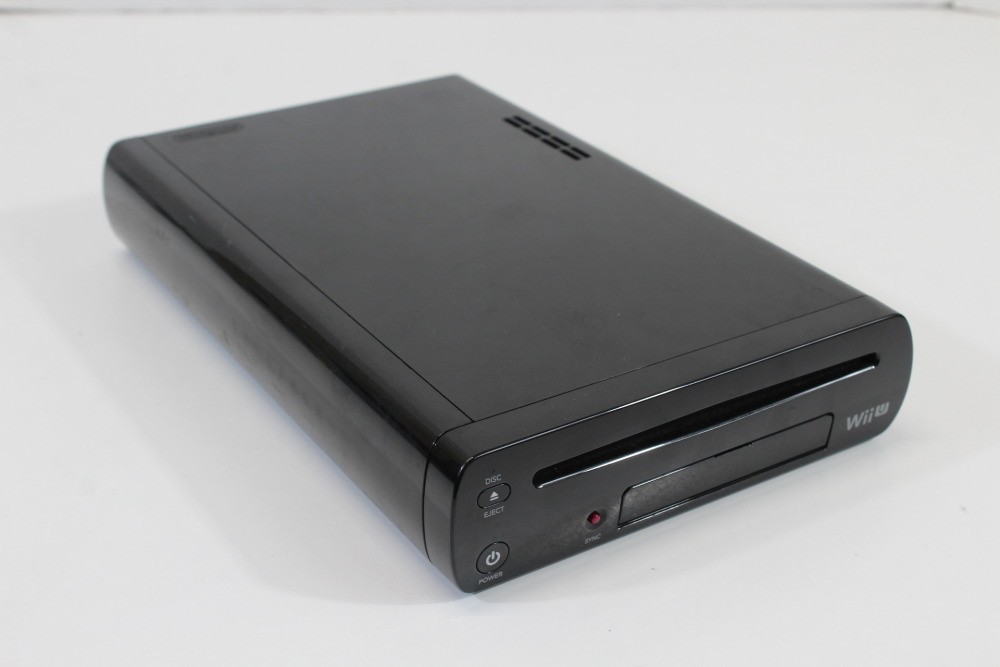 Nintendo Wii U Black Console 32GB AC Gamepad Stand Charger NTSC-J Japan TESTED 2