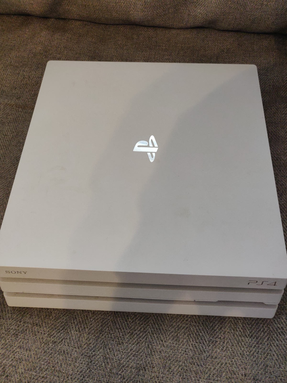Sony PS4 Pro Glacier White Console Bundle 2 Controllers HDMI Factory Reset