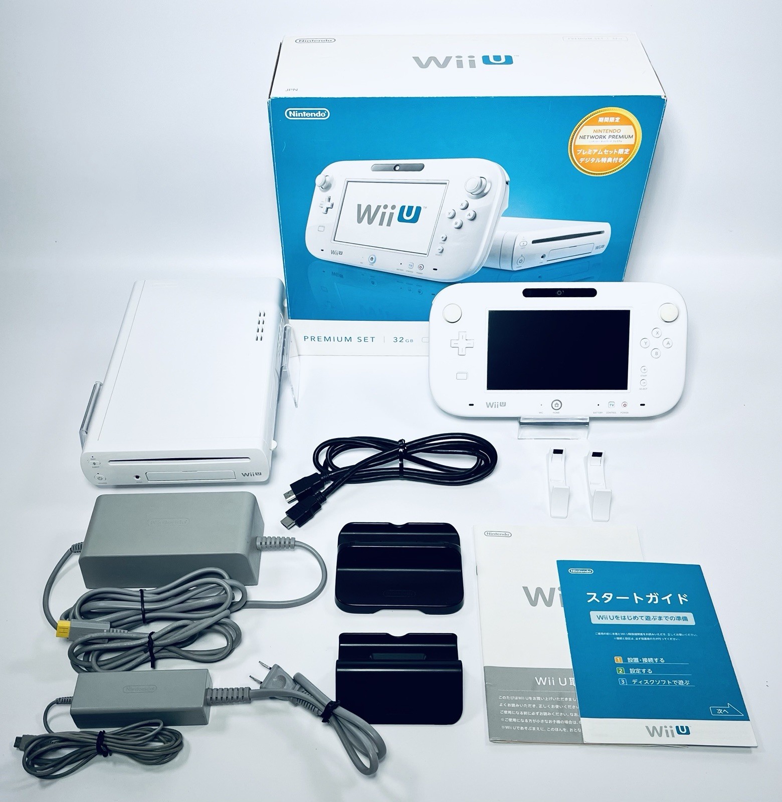 Nintendo Wii U Console White 32GB Premium Set Boxed GamePad Tested Working　JP