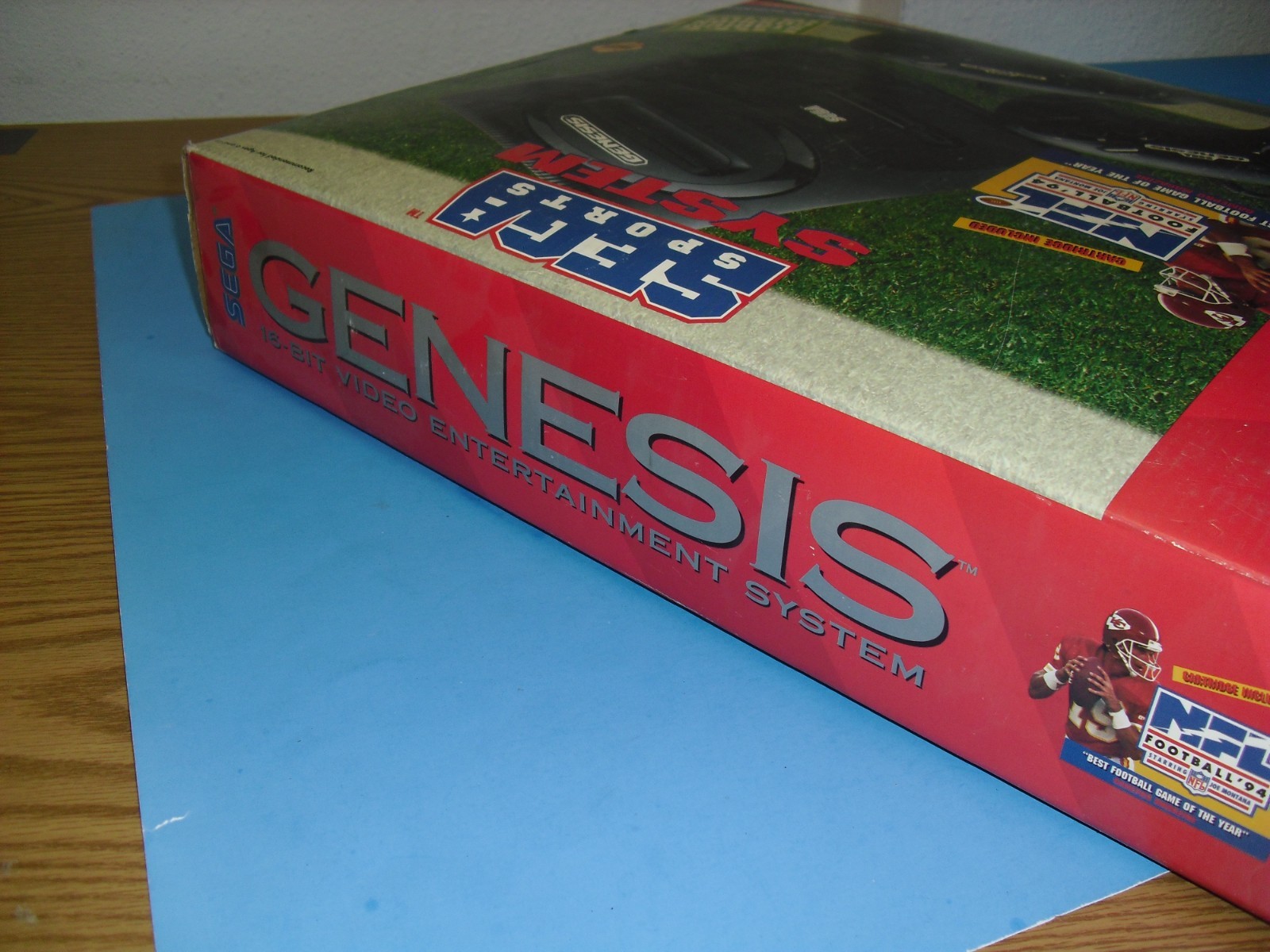 Sega Genesis Sports system complete in box w/ Stadium Cushion & NFL Football 94