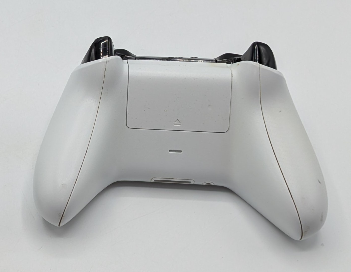Microsoft Xbox One S 1TB Console White with Controller Cables & Box WORKS