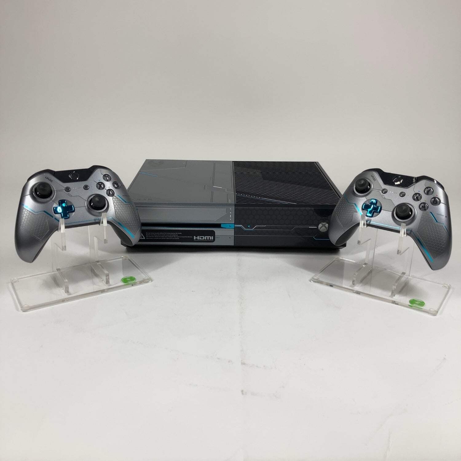 Broken Microsoft Xbox One 1TB Console Gaming System Black 1540 READ