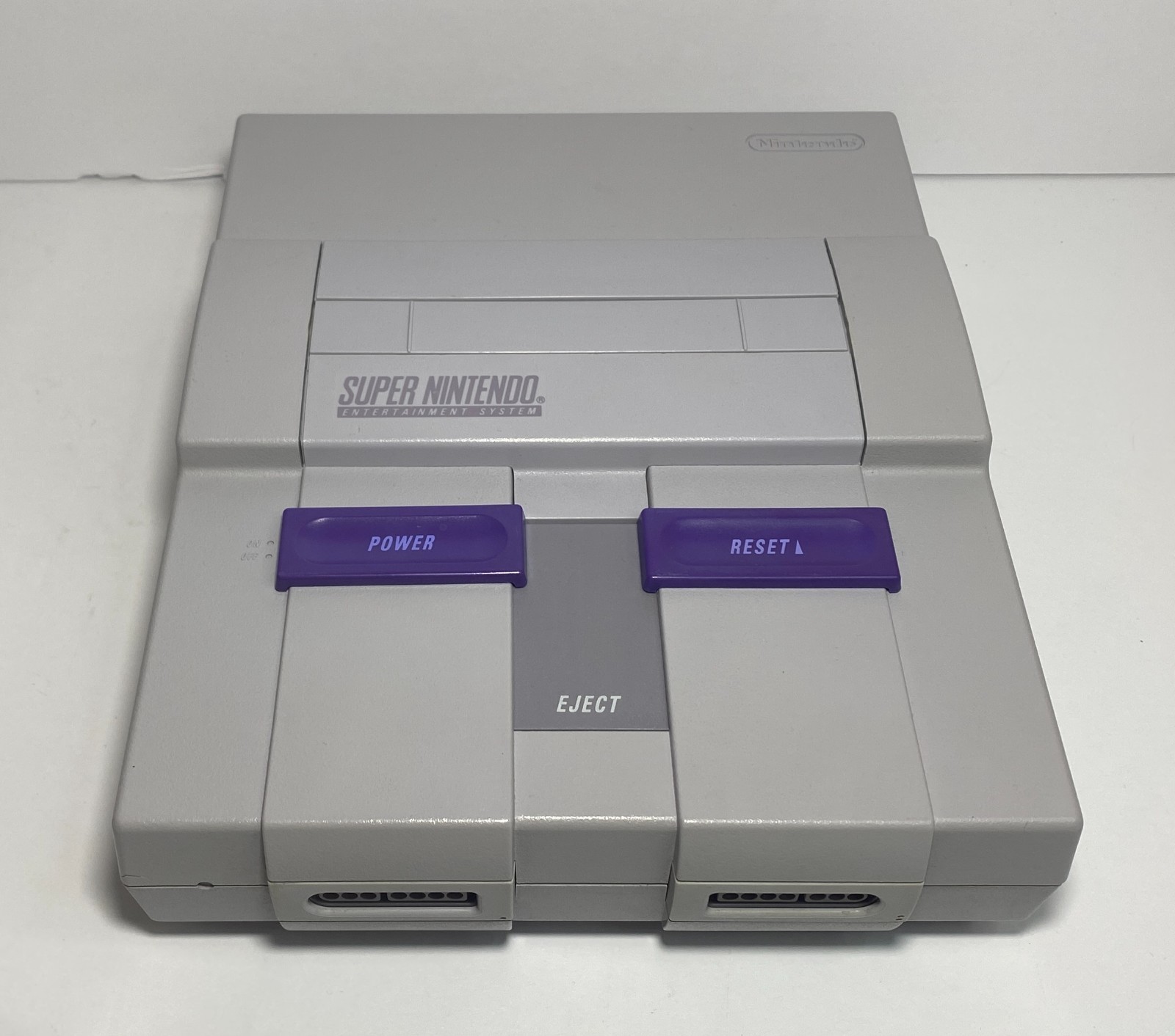 Super Nintendo SNES Console Bundle w/ 3 Controllers, Mario Paint & Mouse – Clean