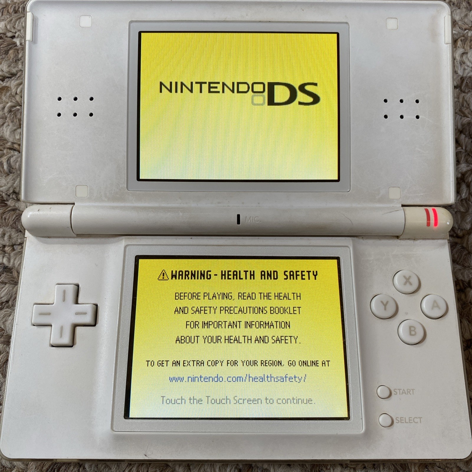 Nintendo DS Lite (USG-001) Handheld – White Charger