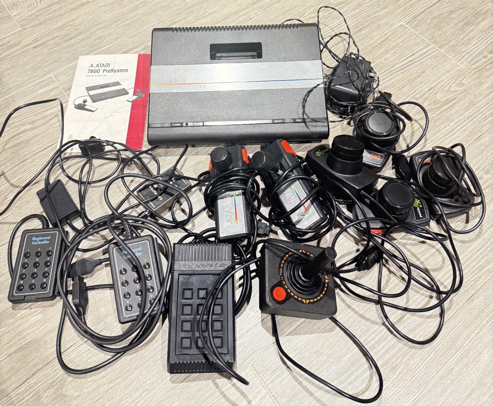 Atari 7800 Video Game Console in Original Box with original controllers + more
