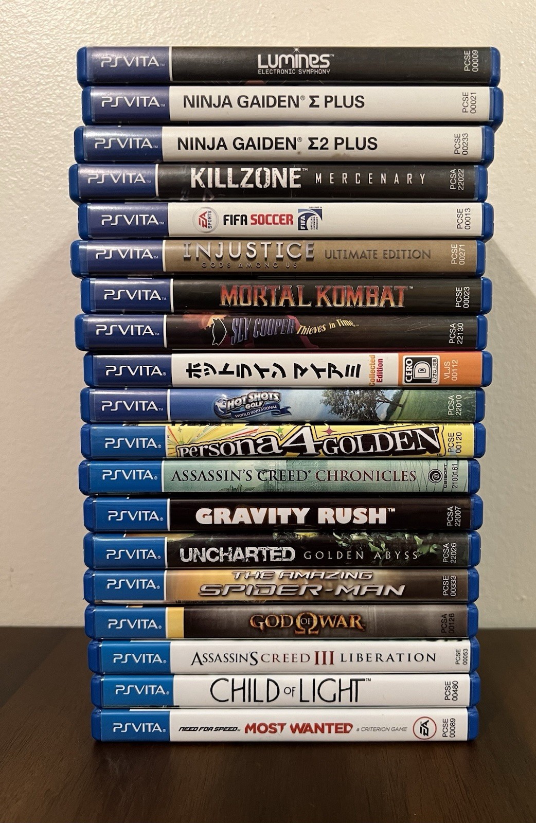 Sony PS Vita Slim (PCH-2001) Borderlands 2 Limited Edition and Games Lot (19) +