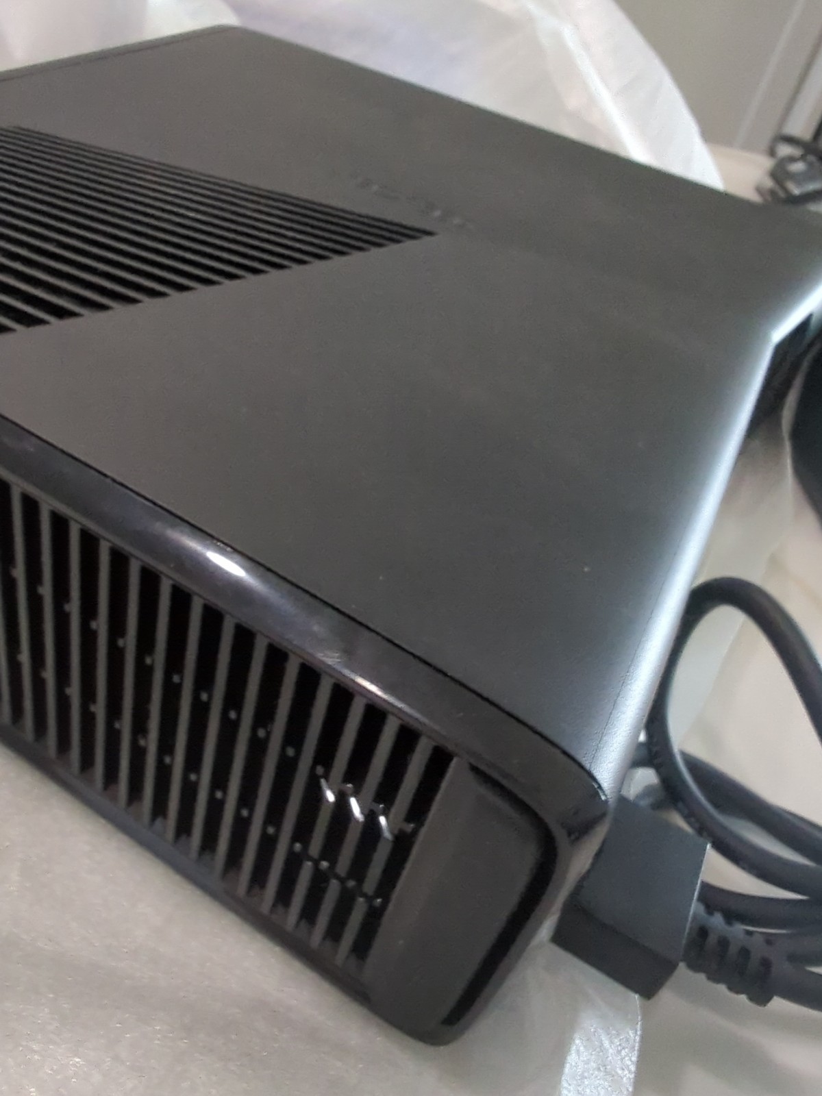 Microsoft Xbox 360 S Gaming Console and Kinect – Black USED Works Ships Free SH