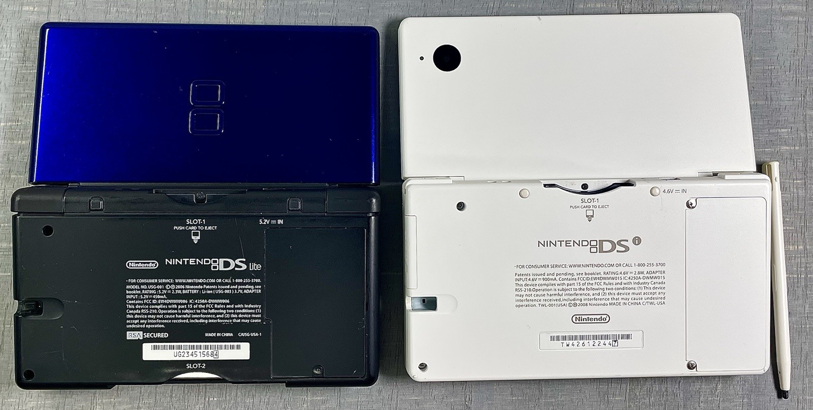 Nintendo DSi w/ Stylus White Tested Good /Blue DSlite For Parts – 34 Games Total