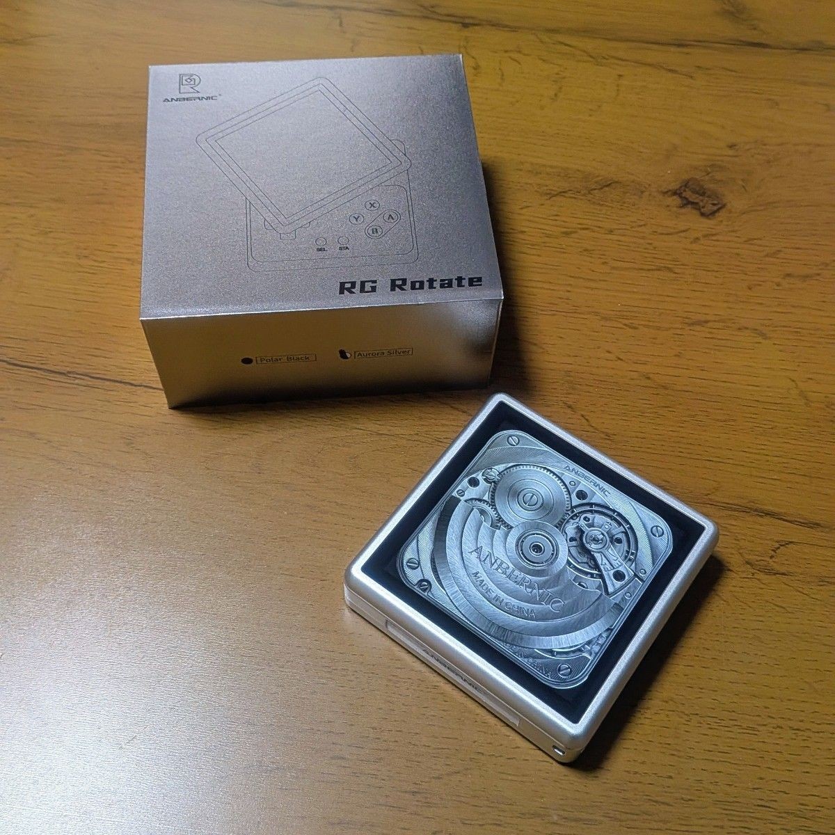 ANBERNIC RG Rotate Aurora Silver Android Retro Handheld Used Excellent Japan
