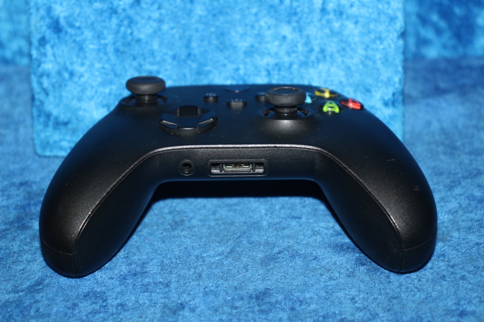 Microsoft Xbox Series X Model 1882 1TB Video Game Console with Controller -Black