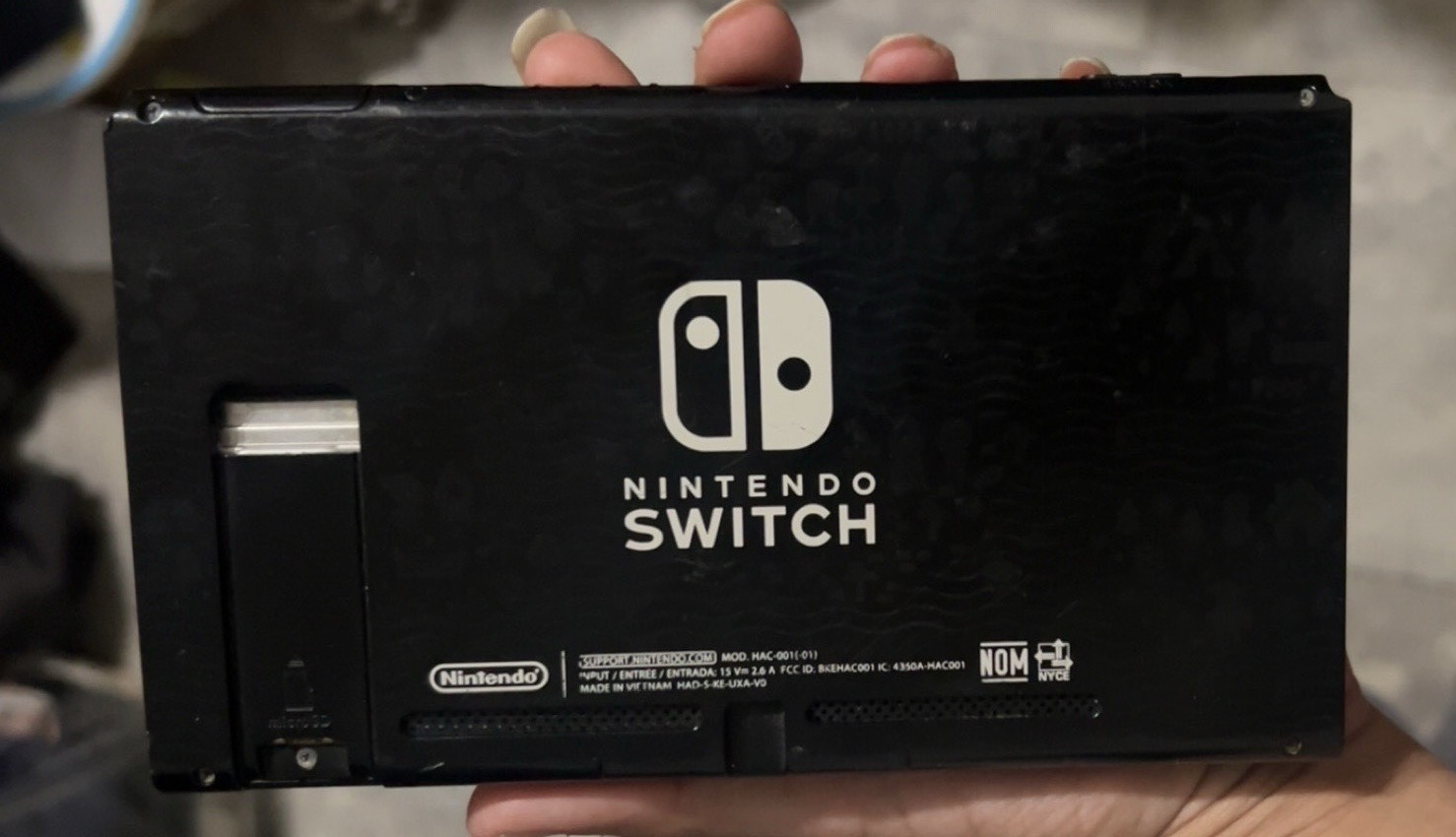 Nintendo Switch HAC-001 Tablet Console Black 32GB 720p HD Wi-Fi USB-C
