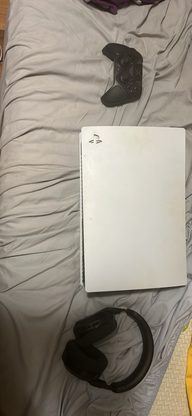 Sony PlayStation 5 Digital PS5 825GB White Console Gaming System Only CFI-1015B