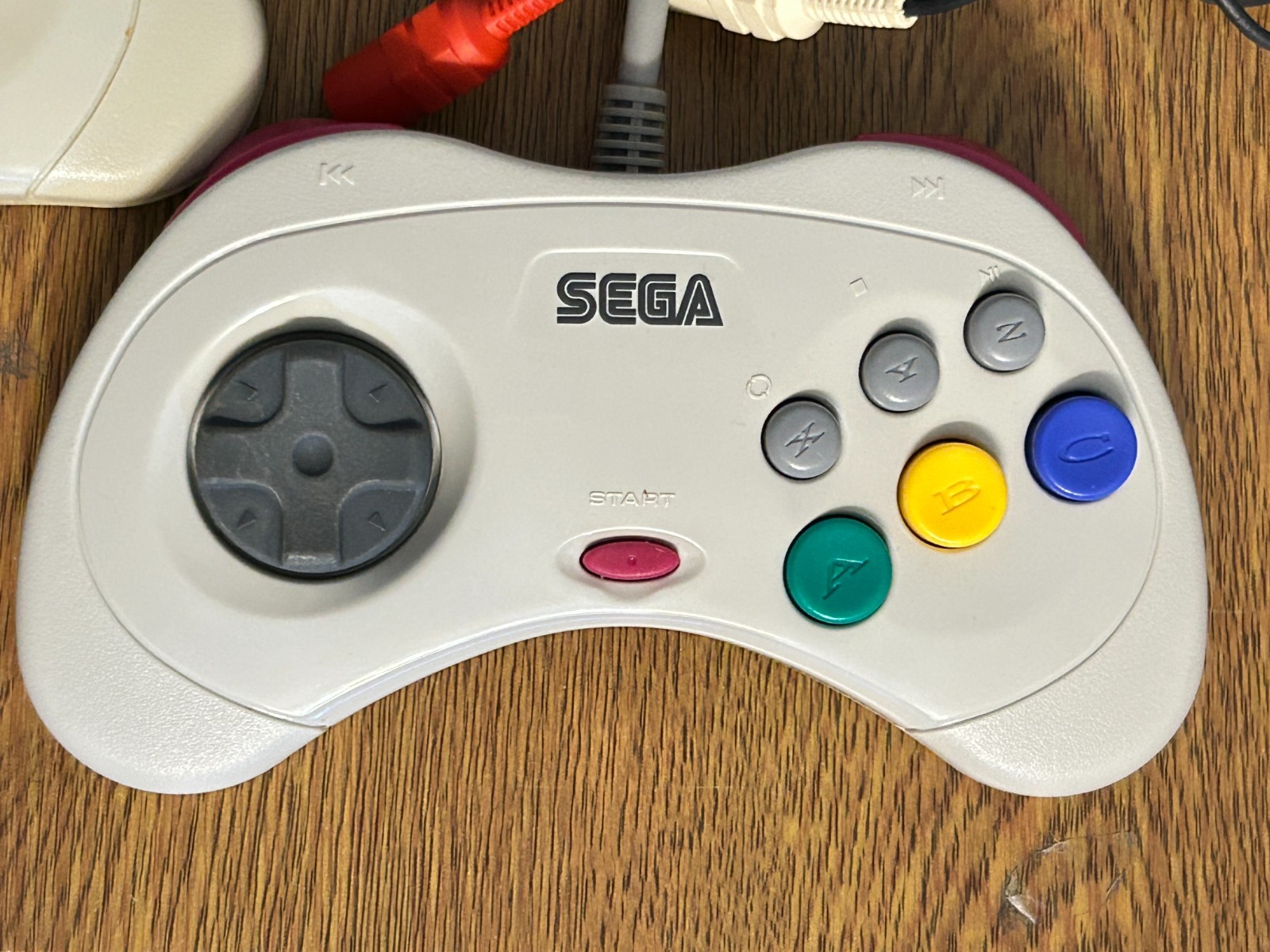 SEGA SATURN White Console HST-3220 Japan 2 Controllers 3 Games Tested Free Ship