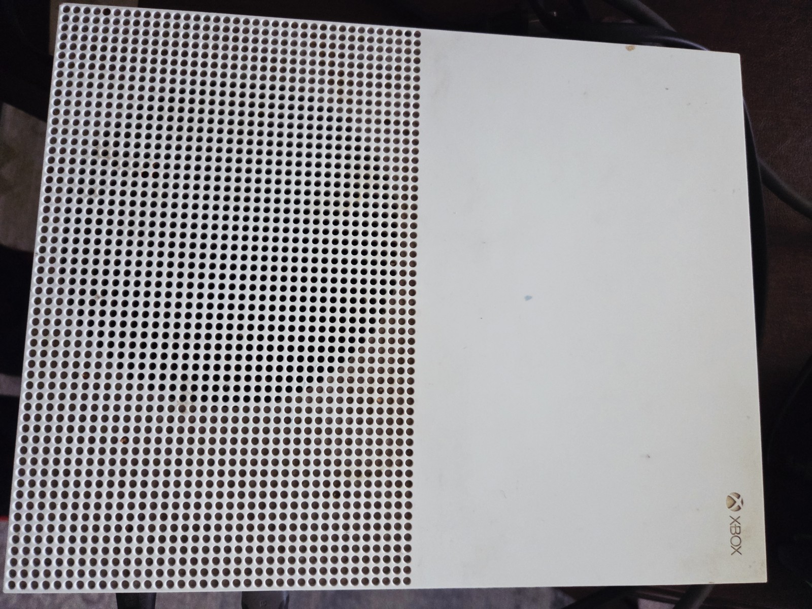Xbox One S – 500GB Model 1681 With XBox controller 049-012-1