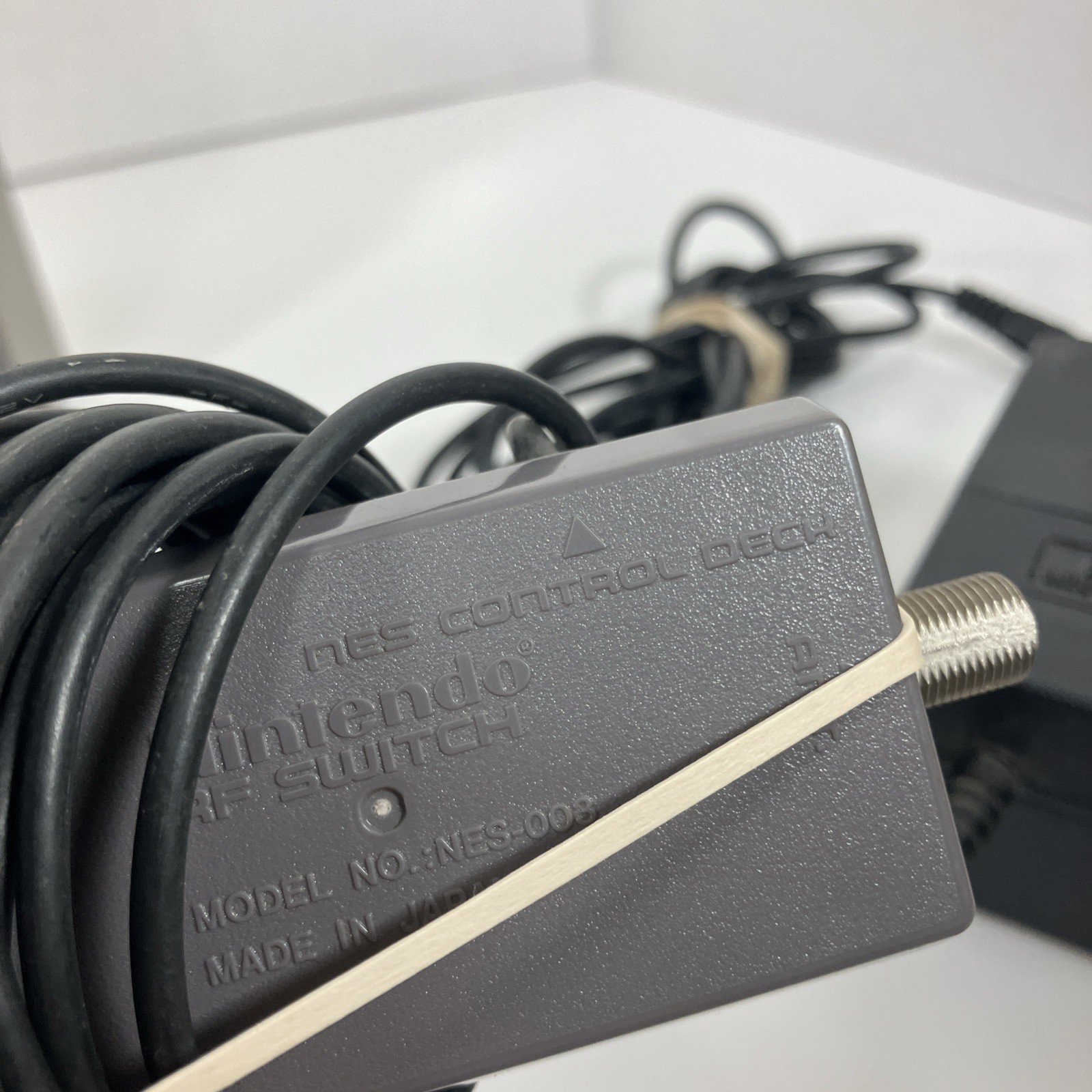 Nintendo NES Console NES-001 Controller OEM Power Brick AV Cables