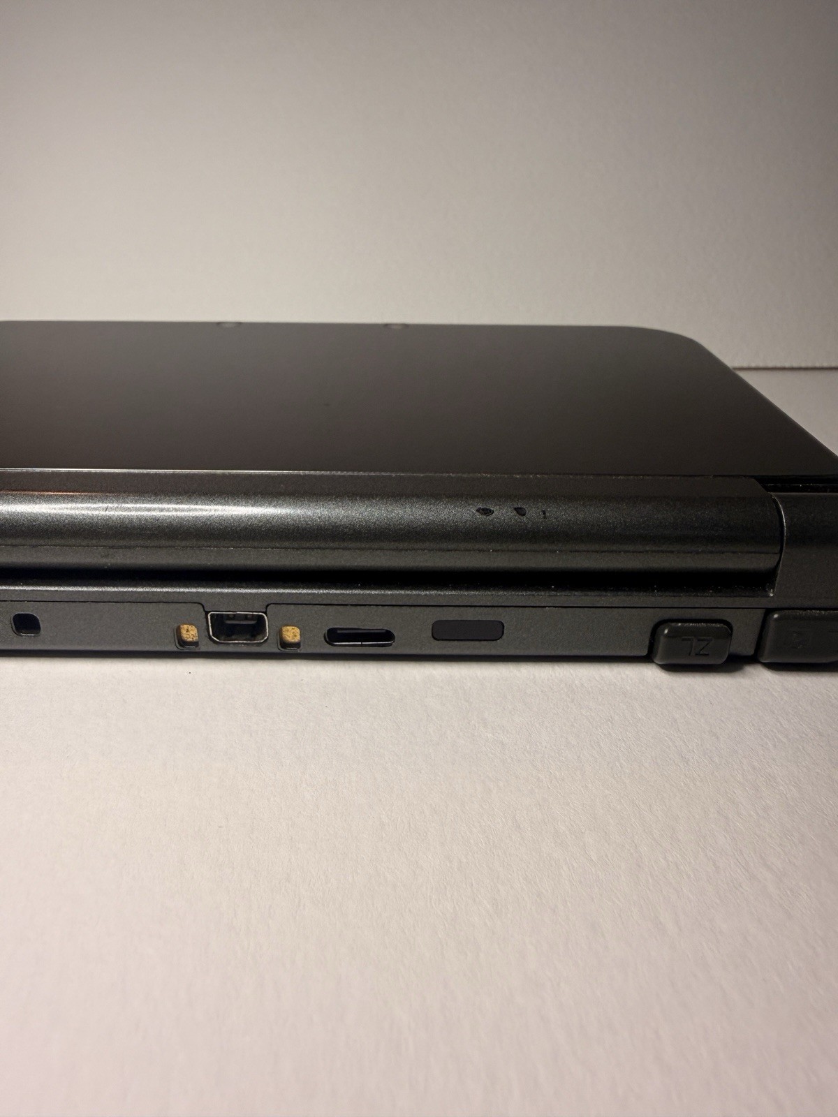 New Nintendo 3DS XL with Loopy Capture Card, Black! & 128 GB SD