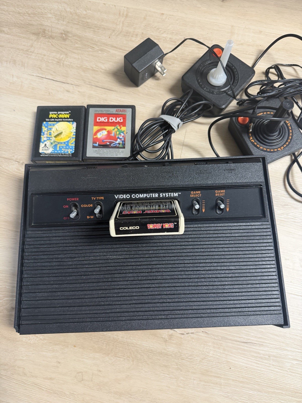 Atari 2600 Darth Vader Console 2 OEM Controllers Pac-Man Dig Dug Donkey K Works