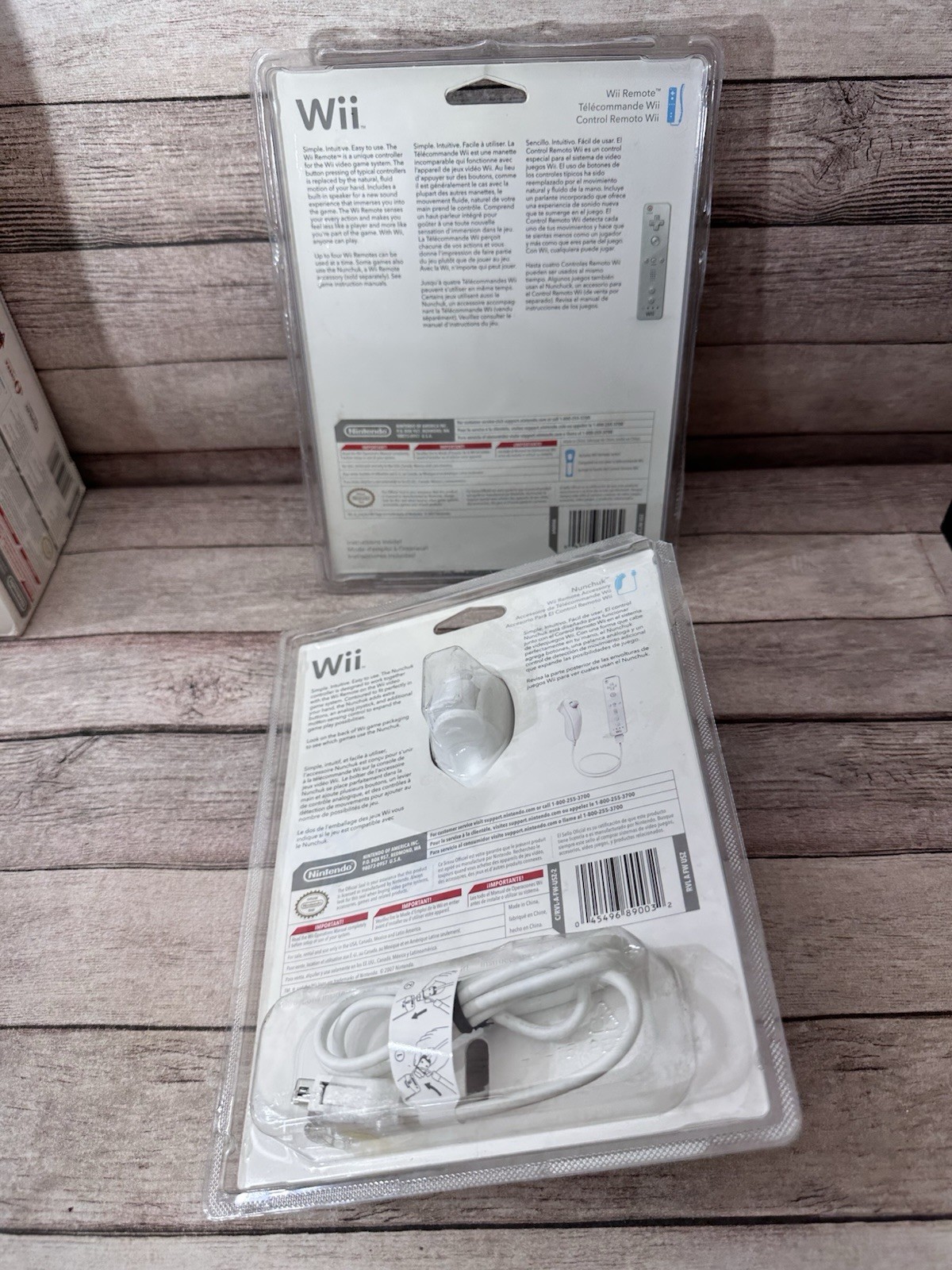 NEW Nintendo Wii Console Sports 3 Controllers 3 Nunchucks Charger Sleeves Bundle