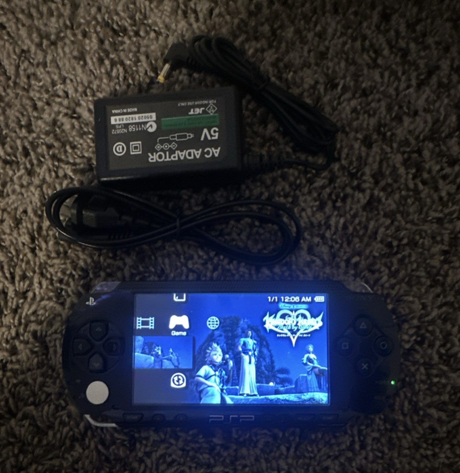 Sony PSP-1001 black console with charger WORKS 100%