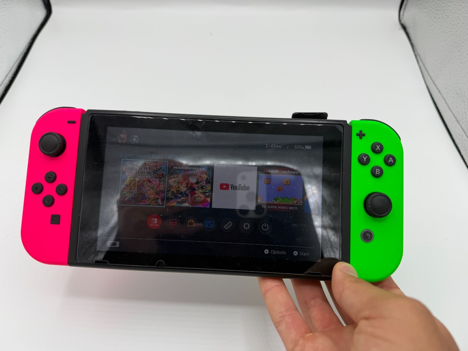 Original Nintendo Switch FULL BUNDLE – Dock, EXTRA Controller, Carry Case + MORE