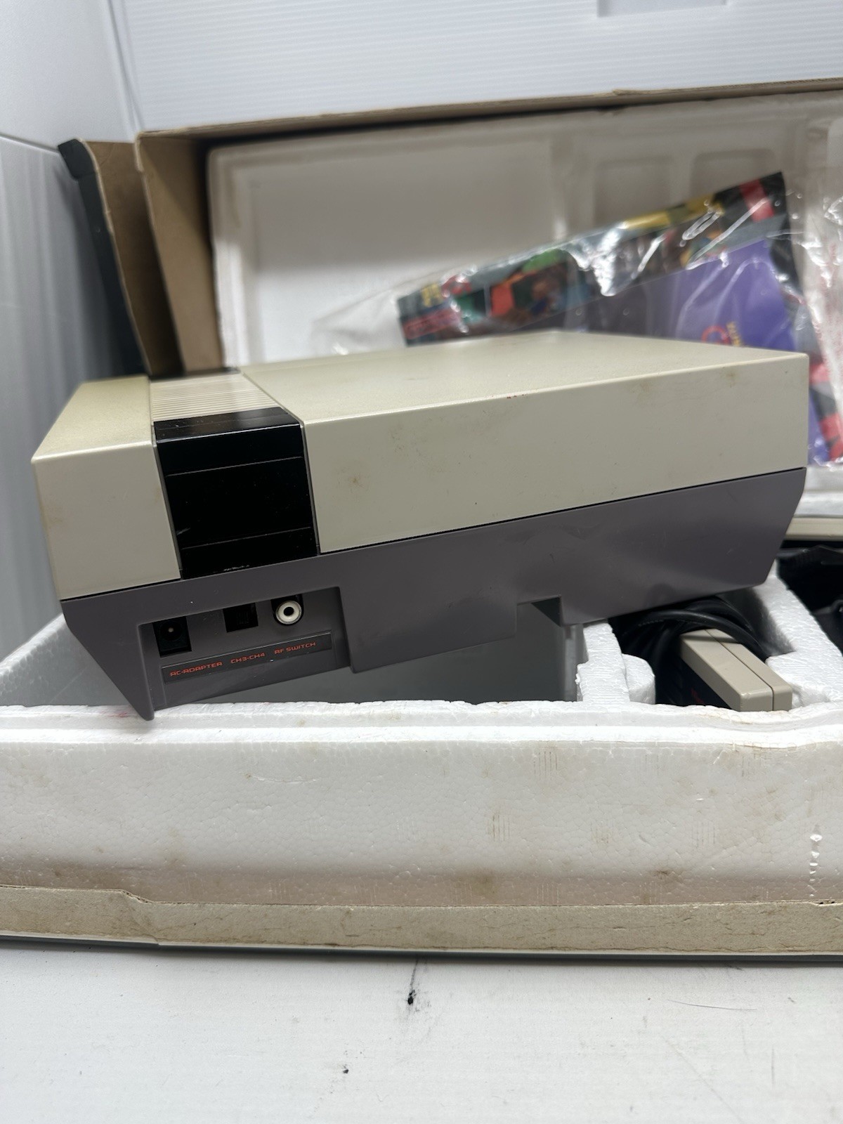 Nintendo NES Console Action Set With Box And Controllers Vintage Used Tested