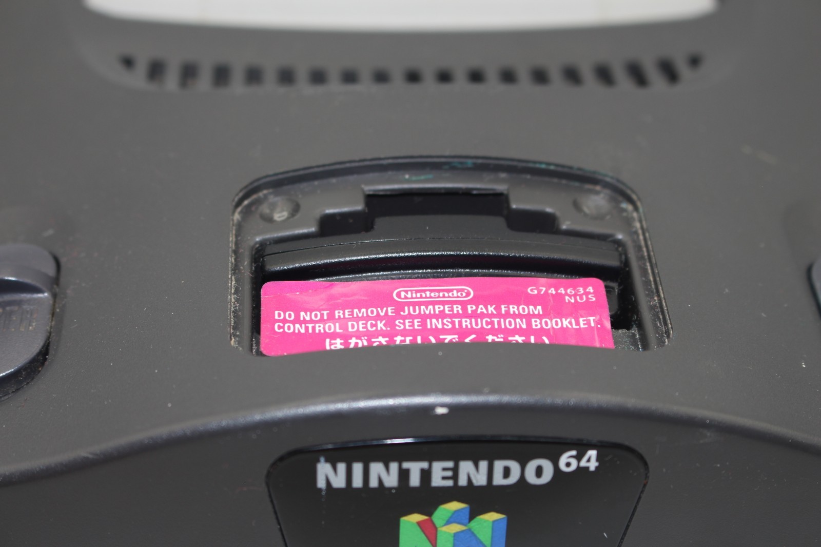 Nintendo 64 Gray Console NUS-001(USA) NTSC-U w/ Controller & Cables Works, Crack
