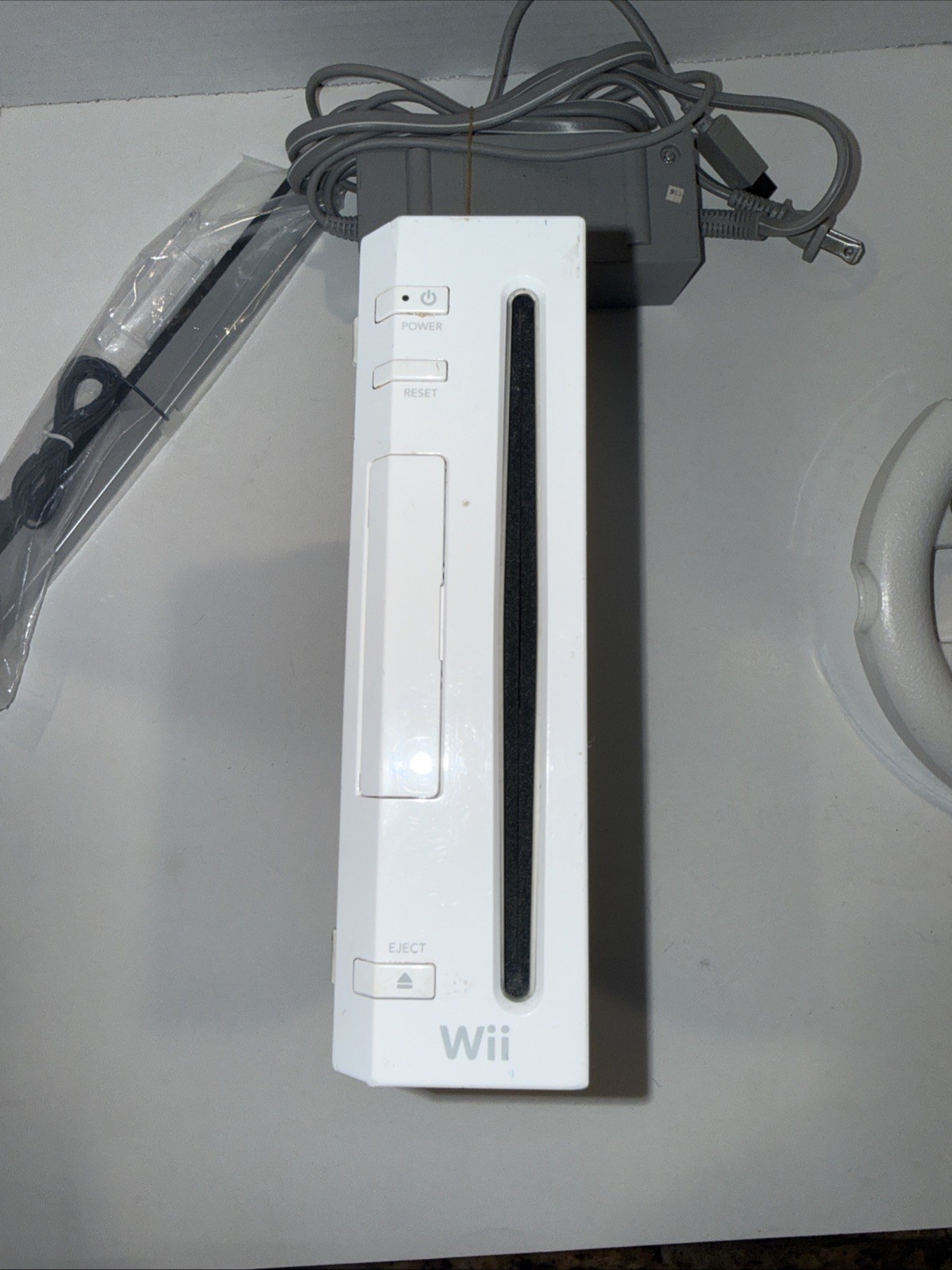 Nintendo Wii RVL-001 512 MB Home Console – White