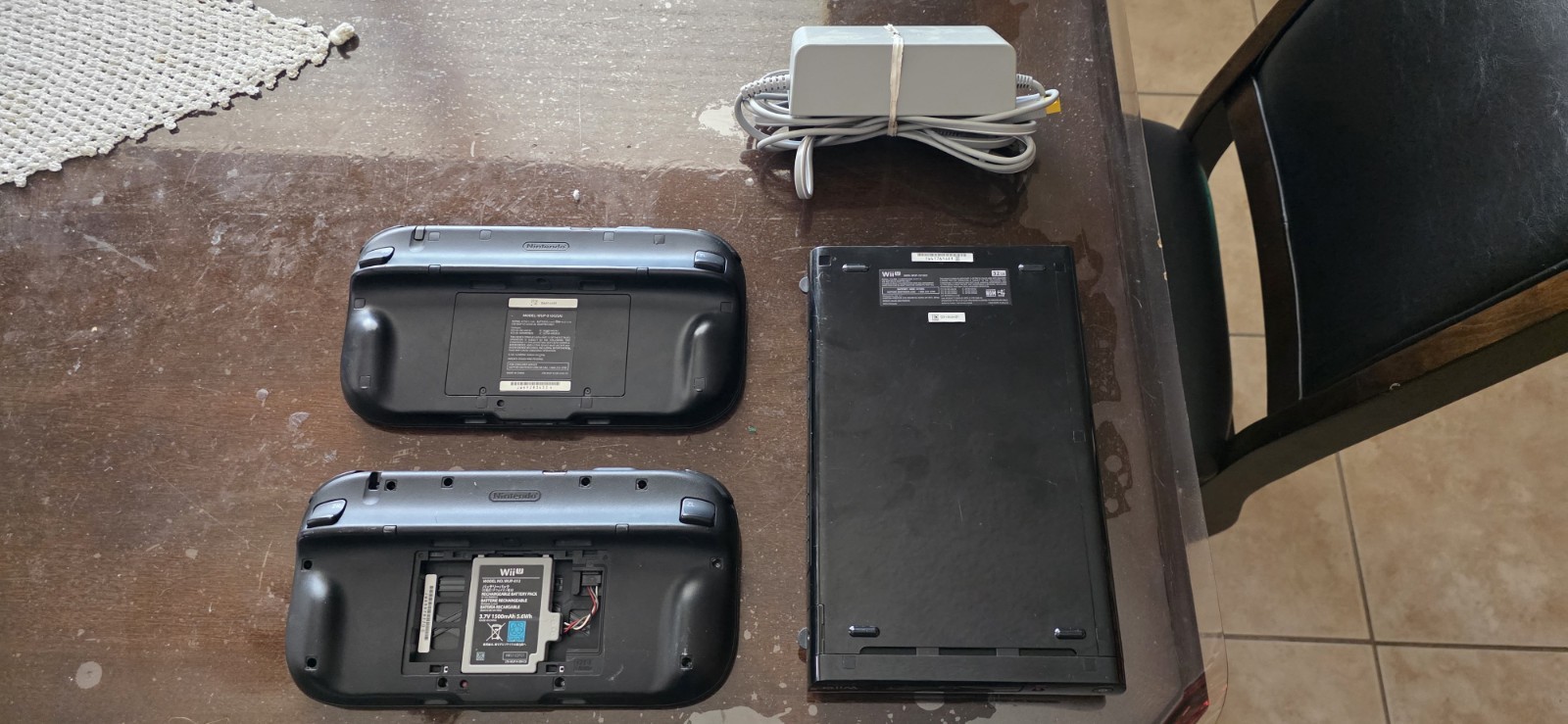 Nintendo Wii U 32GB WUP-101(02) Console Bundle, Tested & Working.