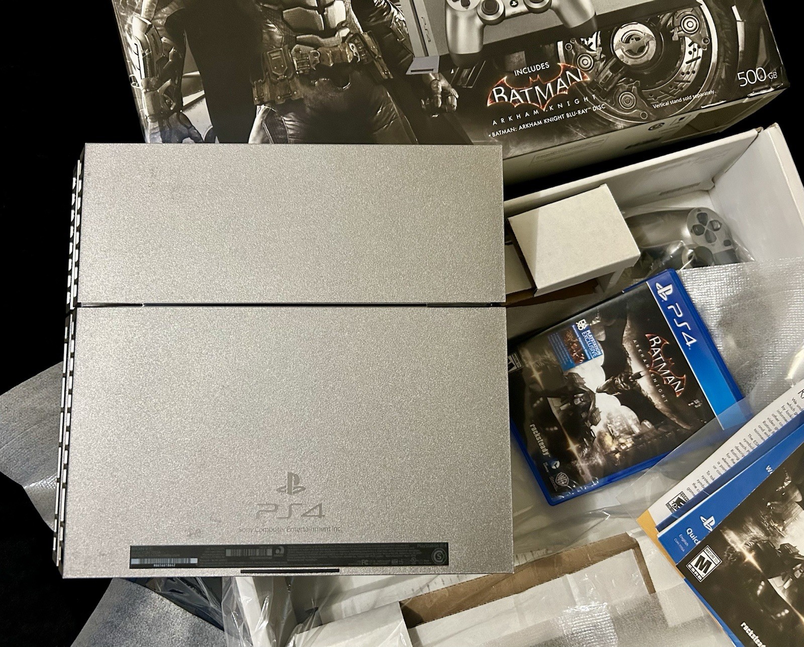 ULTRA RARE SONY PS4 BATMAN ARKHAM KNIGHT LIMITED EDITION STORE KIOSK CONSOLE SET