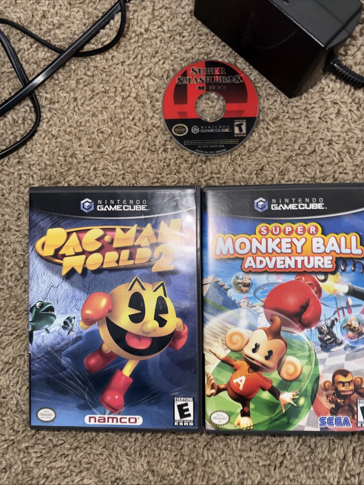 Nintendo GameCube Black Bundle with 4 controllers(1 OEM) , 3 Games, 512mb card