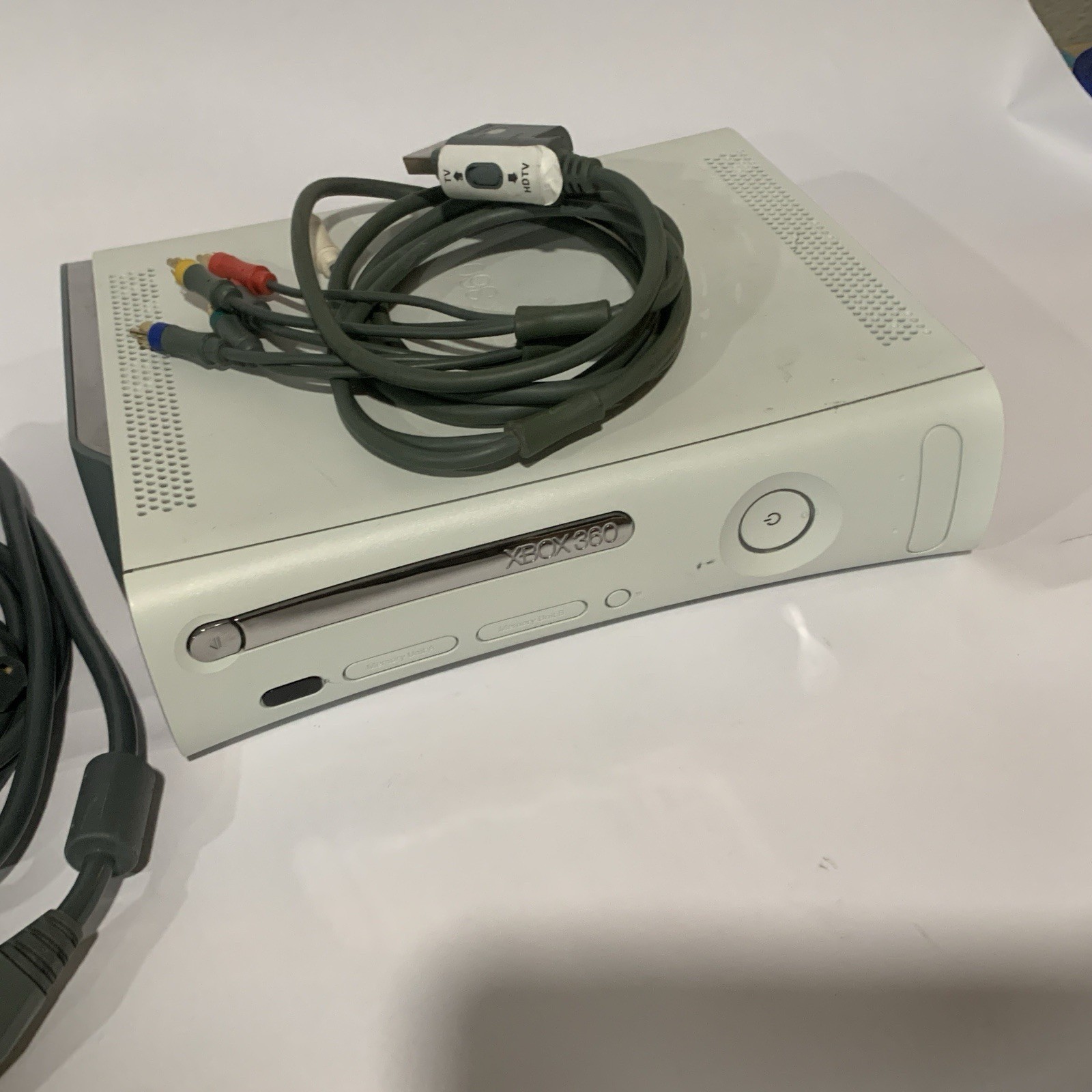 Microsoft XBox 360 Core Matte White Video Game Console Gaming System 20GB HD