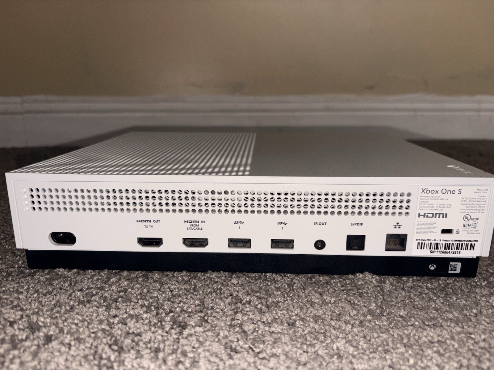 Microsoft Xbox One S 1TB White Home Console 4K UHD Wi-Fi Model 1681