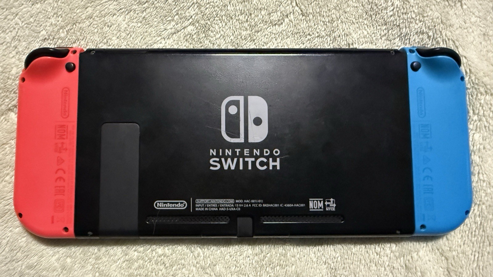 Nintendo Switch 32GB Bundle, 4x Games, 2x Joy-Con, Pro Controller More (HAC-001)