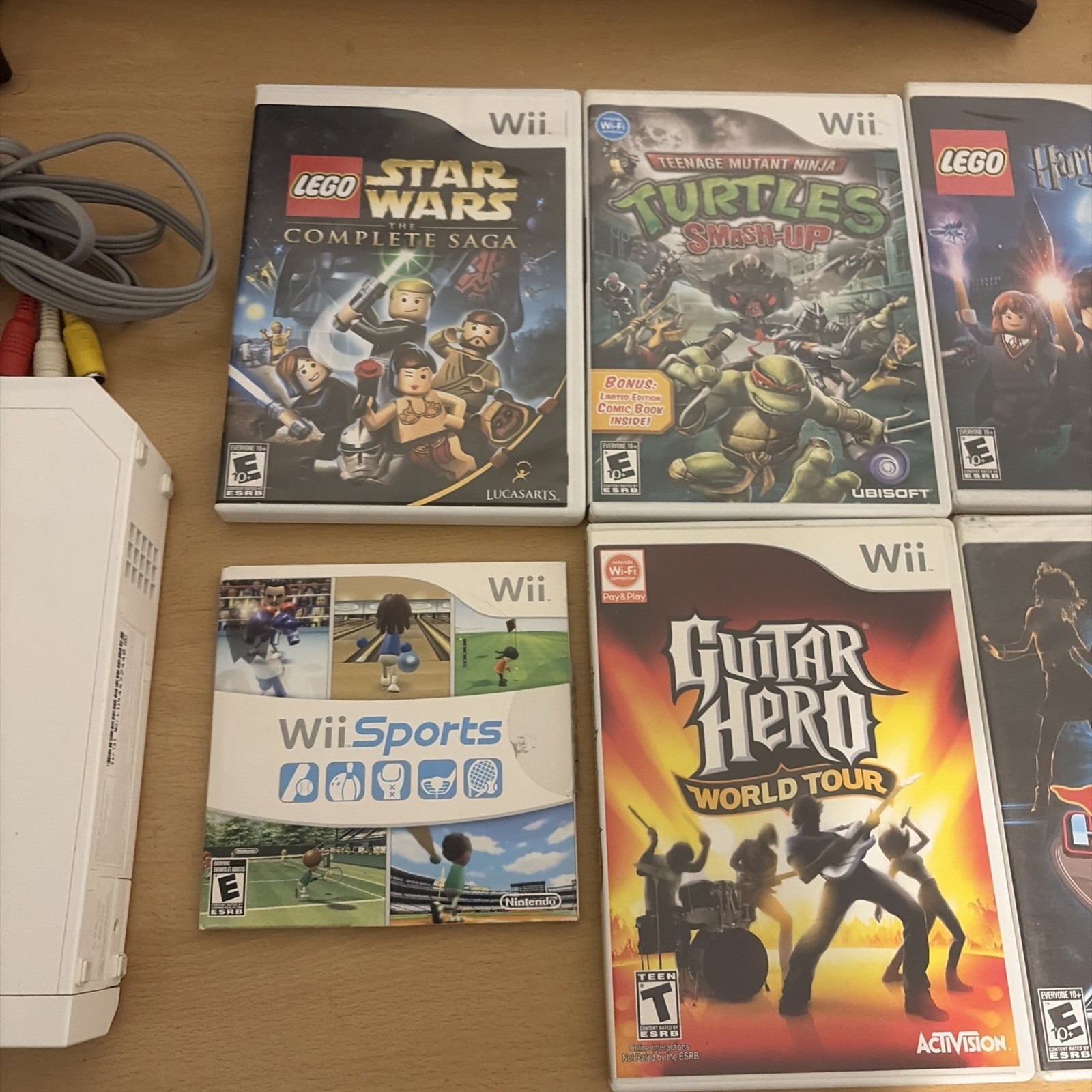 White Nintendo Wii – RVL-001(NTSC) Bundle Guiter Hero and Games