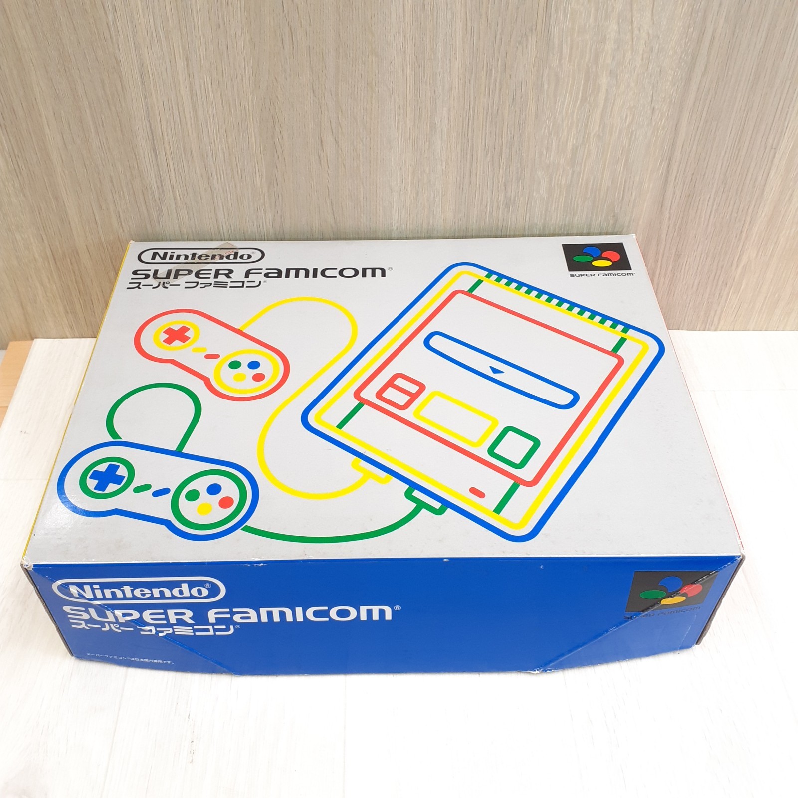 Nintendo Japanese Super Famicom Console in box with 6 games CIB SNES SHVC-001