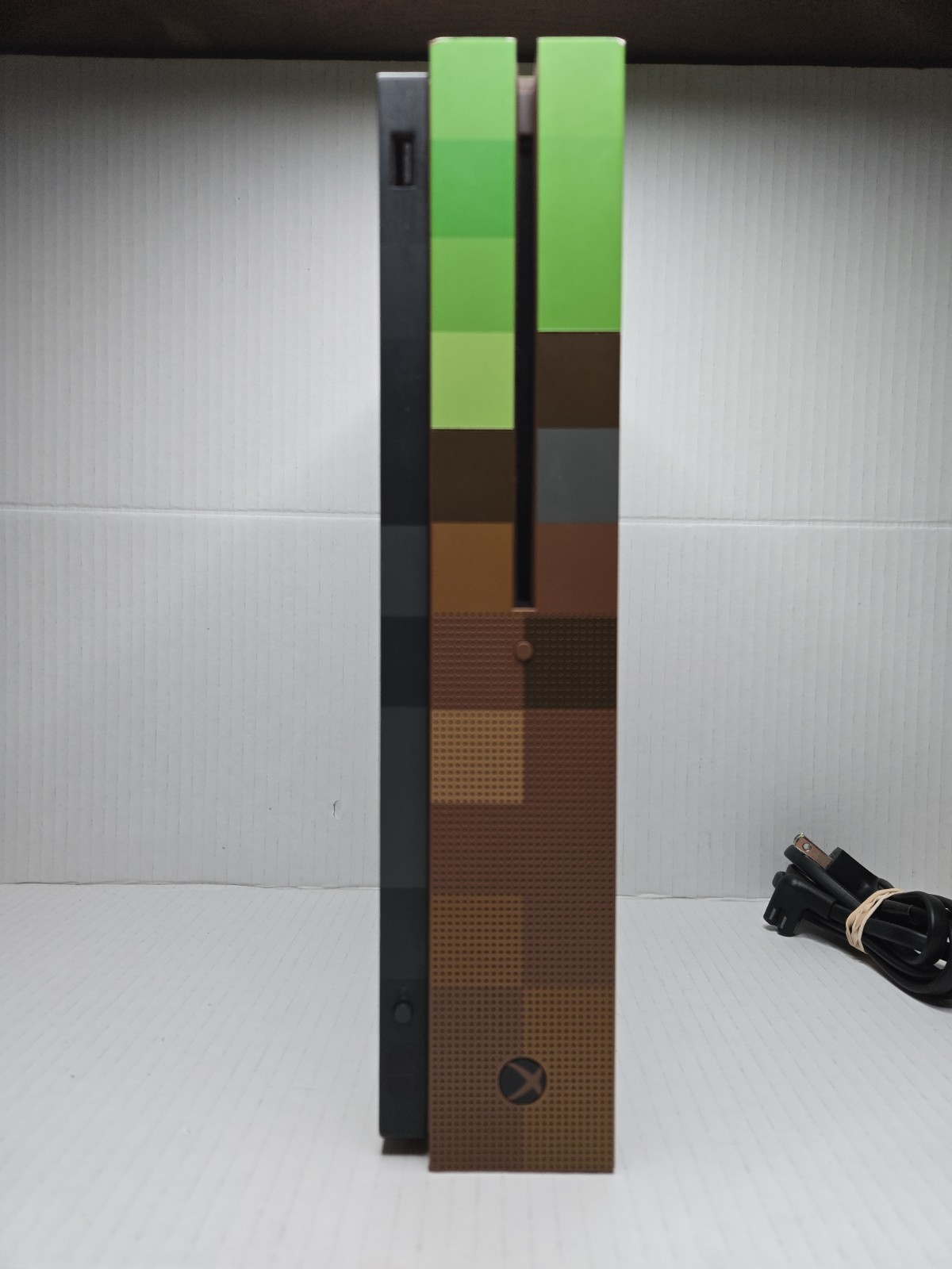 Microsoft Xbox One S Minecraft Limited Edition 1TB Green & Brown Console