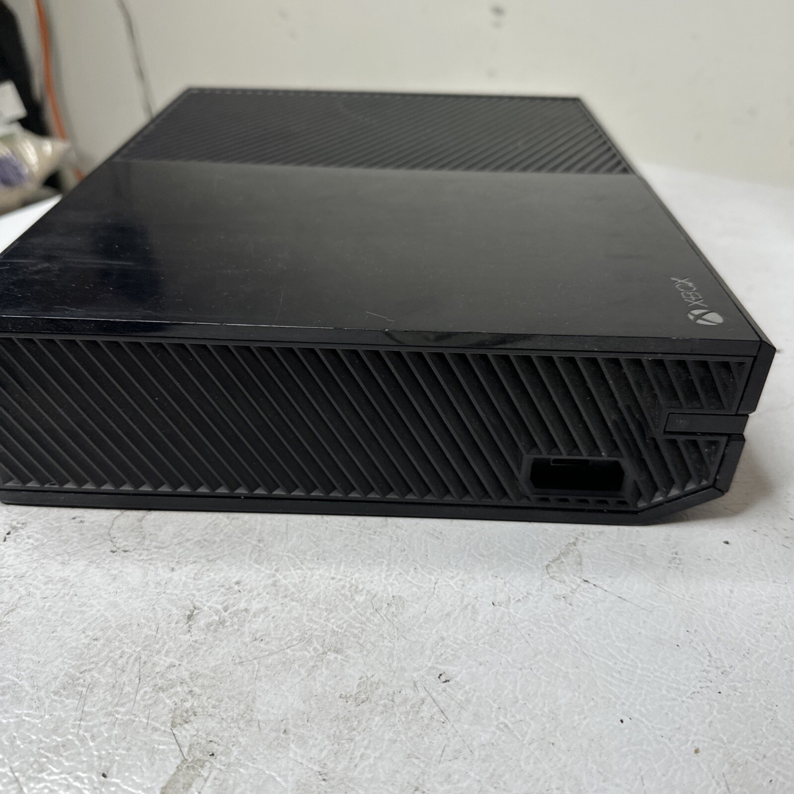 Original MICROSOFT XBOX ONE model 1540 500gb console Parts Only