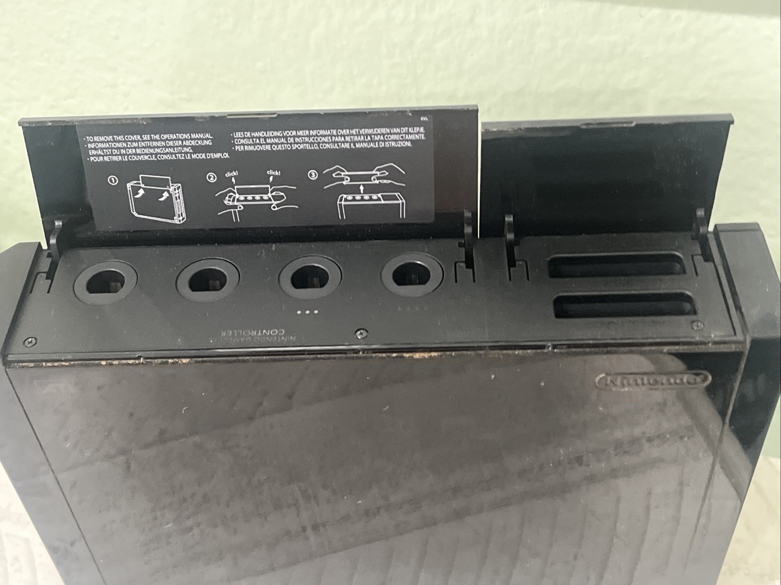 Nintendo Wii Console Bundle RVL-001 Black. Two Remotes, 3 Games With All Cords.