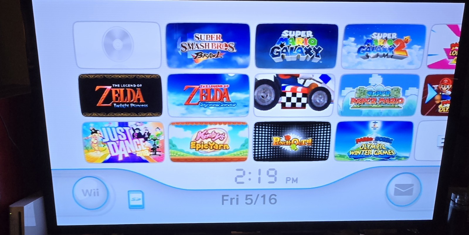 Nintendo Wii Bundle Set Full Console with Games and Extras