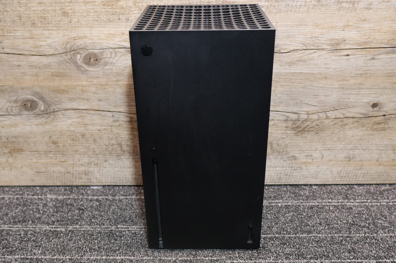 Microsoft Xbox Series X 1TB Video Game Console – Black model 1882